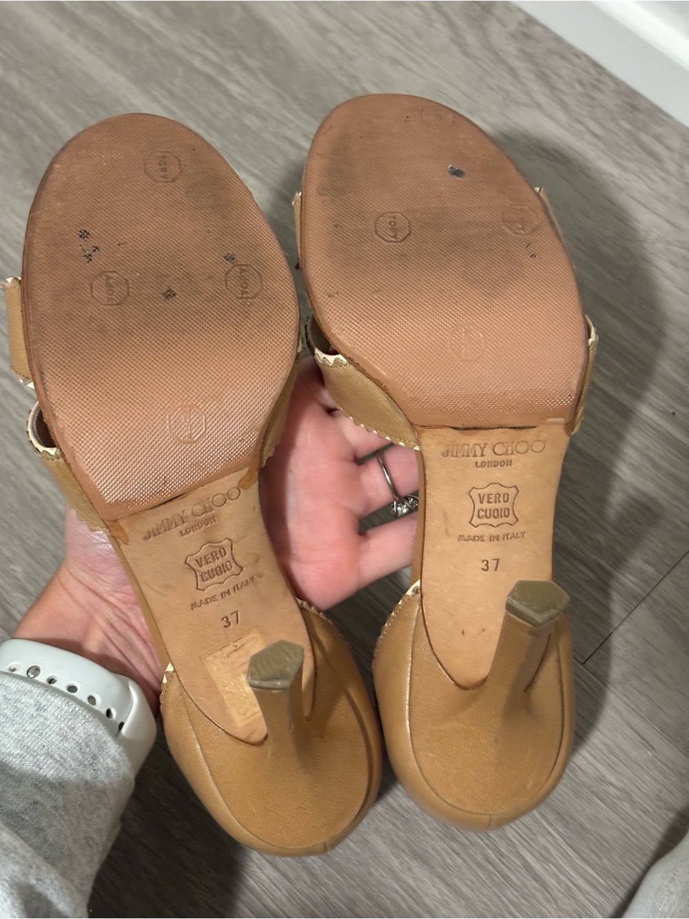 Vintage Jimmy Choo Tan and White Heels - Picture 4 of 5
